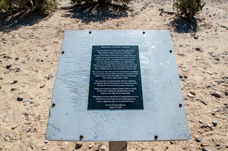 File:Aztec UFO Plaque.jpg