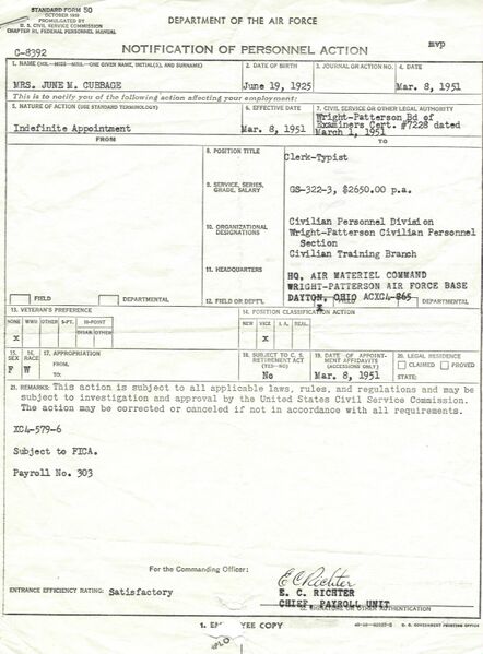 File:Clerk-Typ 050851.jpg