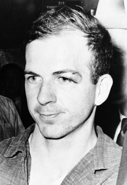 File:Lee Harvey Oswald 04.png